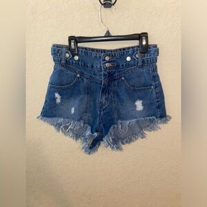 Junior’s Simple Society Shorts Size 3/26